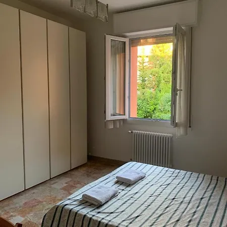 Comfortable 2 Bedroom Suitable 2-5 Pax Bolonia